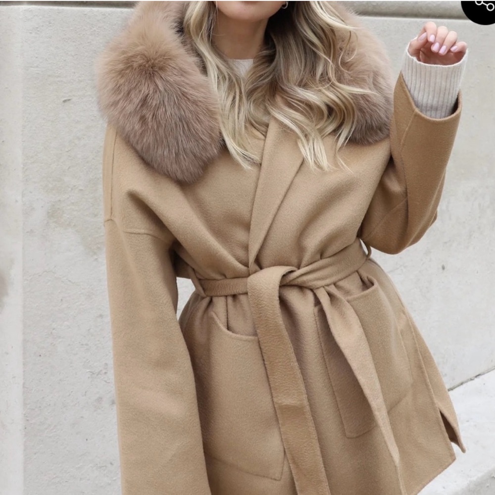BNWT - L.Cuppini Louise Cashmere Coat Camel - Size S/M
